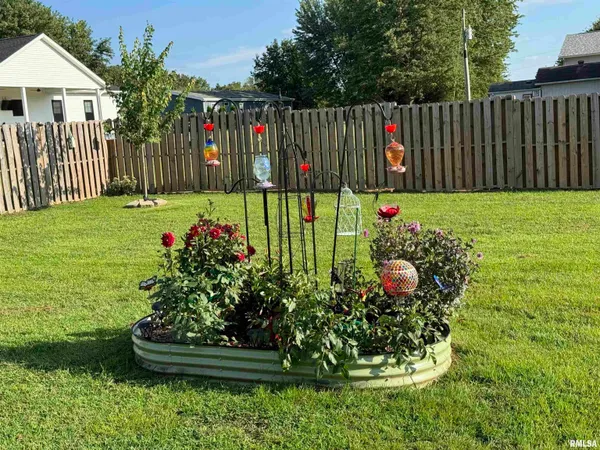 $295,000 | 12387 Bermuda Drive, Marion, IL 62959