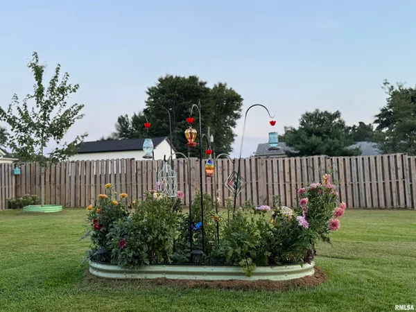 $295,000 | 12387 Bermuda Drive, Marion, IL 62959