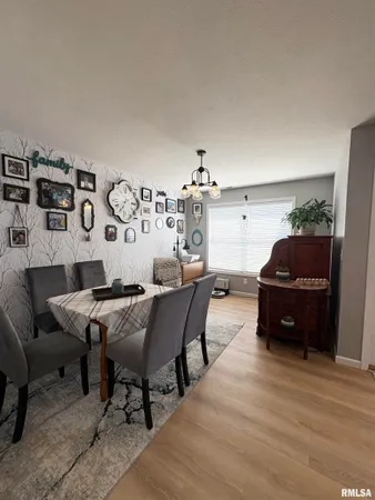 $295,000 | 12387 Bermuda Drive, Marion, IL 62959