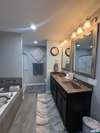 $295,000 | 12387 Bermuda Drive, Marion, IL 62959