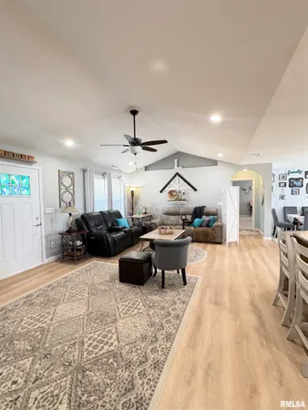 $295,000 | 12387 Bermuda Drive, Marion, IL 62959