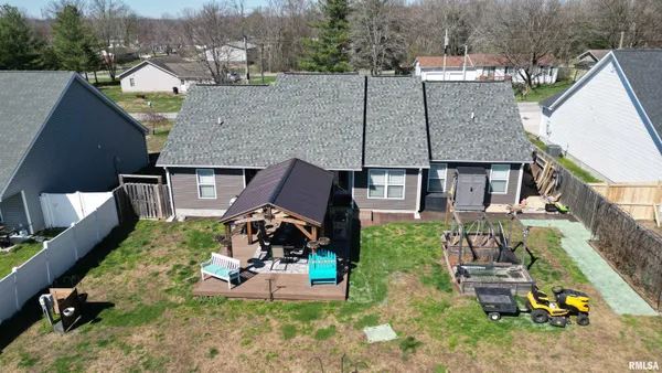$295,000 | 12387 Bermuda Drive, Marion, IL 62959