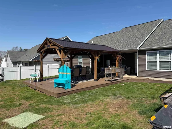 $295,000 | 12387 Bermuda Drive, Marion, IL 62959