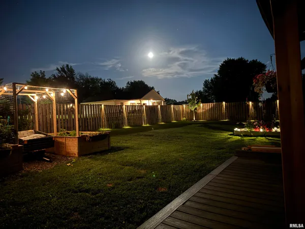 $295,000 | 12387 Bermuda Drive, Marion, IL 62959