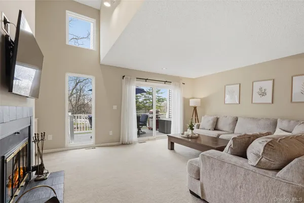 $665,000 | 4 Tudor Circle, Yorktown Heights, NY 10598