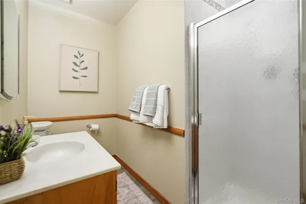 $665,000 | 4 Tudor Circle, Yorktown Heights, NY 10598