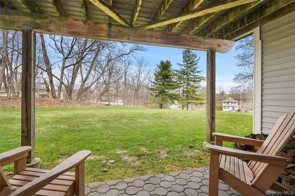 $665,000 | 4 Tudor Circle, Yorktown Heights, NY 10598