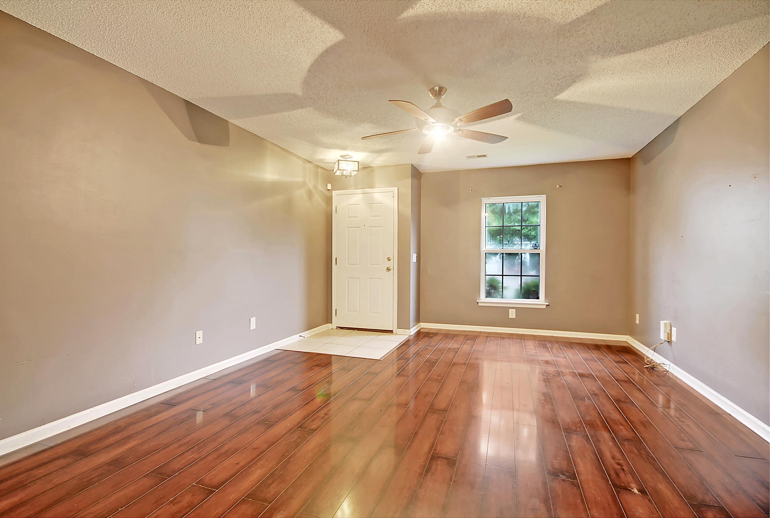 111 Avalon Road Summerville, SC 29483 - Photo 3 of 21 CREM_111 Avalon_010
