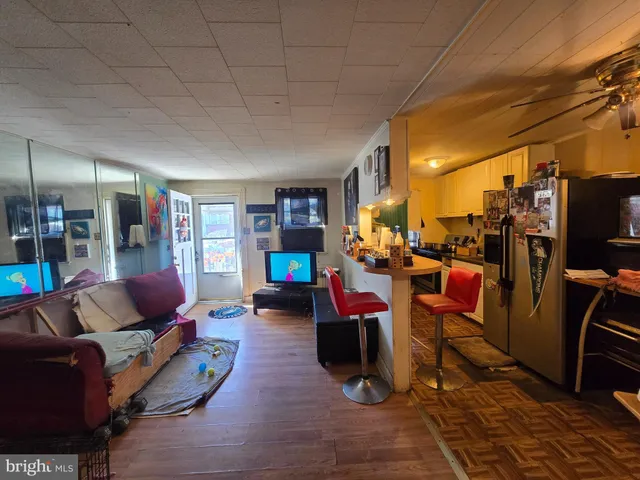 $130,000 | 535 Wiltshire Road, Upper Darby, PA 19082