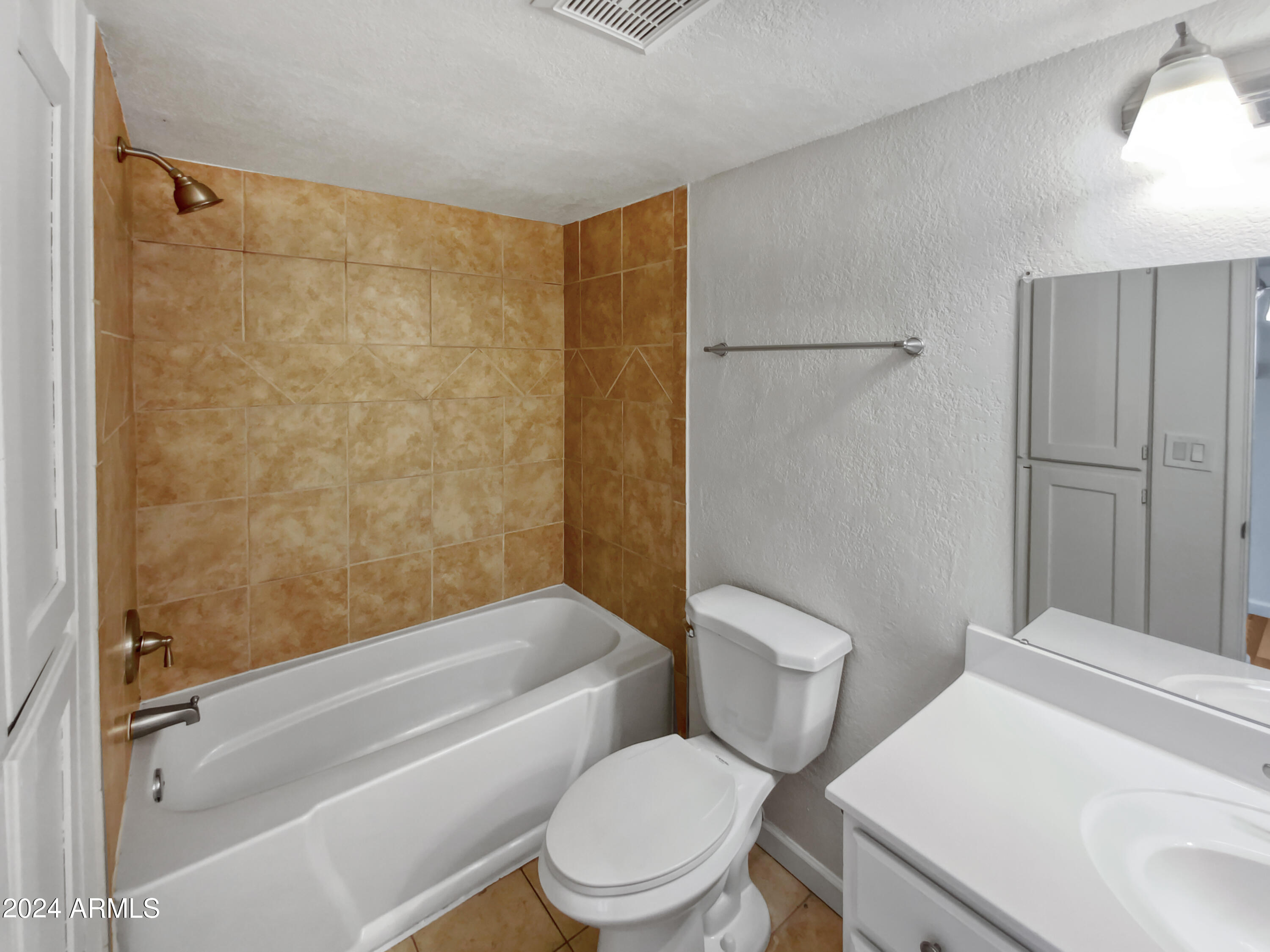 202 East Ruth Avenue, Unit 8 Phoenix, AZ 85020 - Photo 14 of 17 listing_13