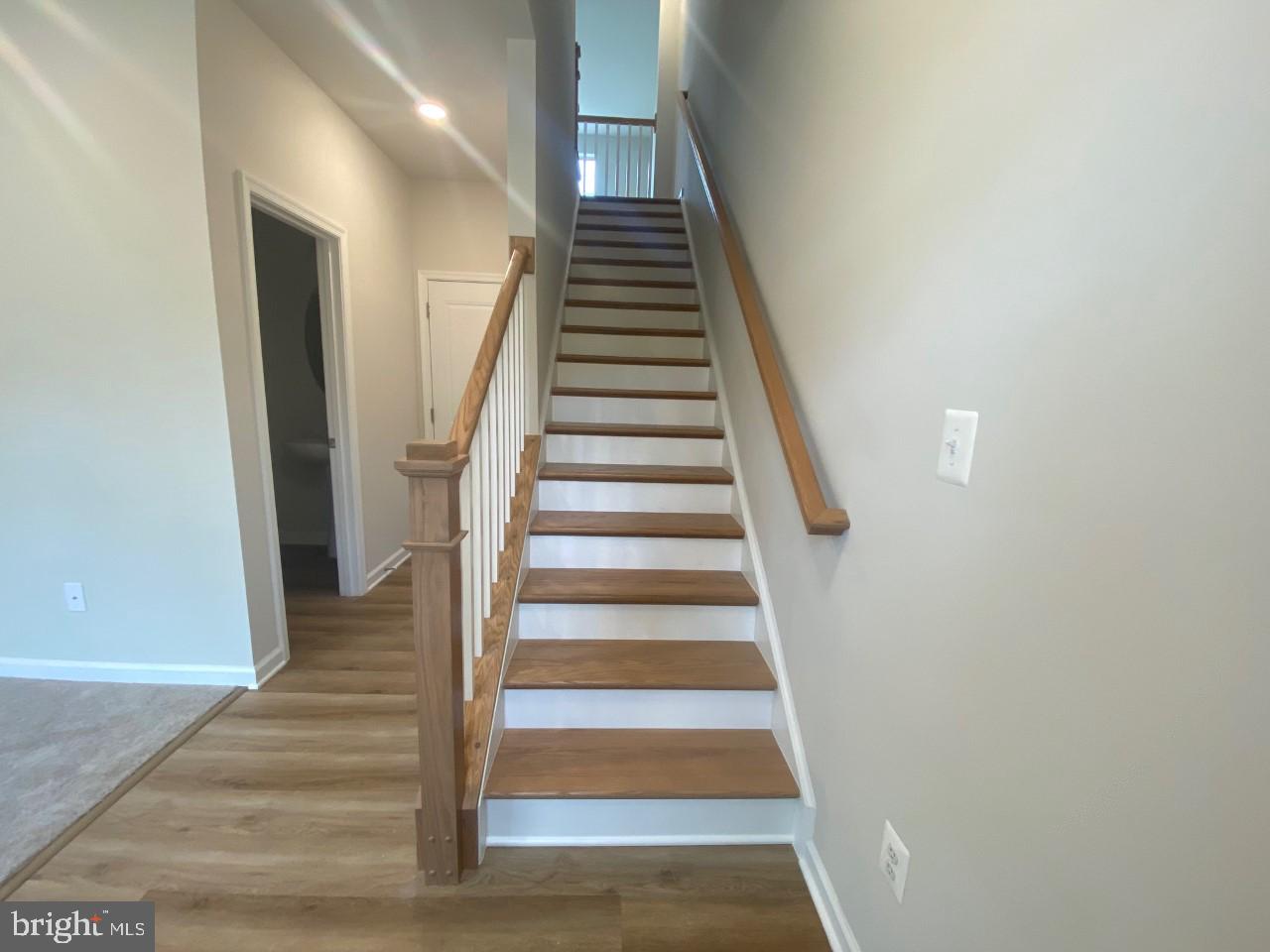 9341 Barnes Loop Manassas, VA 20110 - Photo 3 of 8