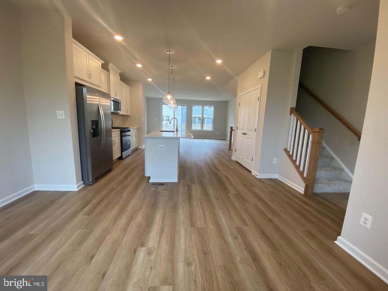 9341 Barnes Loop Manassas, VA 20110 - Photo 4 of 8