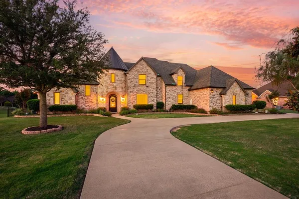 $1,350,000 | 180 Whistling Duck Lane, Double Oak, TX 75077