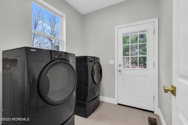 $1,050,000 | 39 Cypress Lane, West Creek, NJ 08092