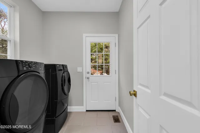 $1,050,000 | 39 Cypress Lane, West Creek, NJ 08092