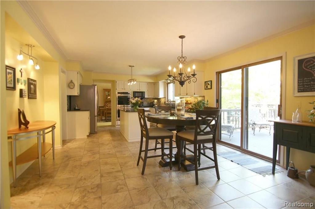 2506 Ulster Road Rochester Hills, MI 48309 - Photo 13 of 34