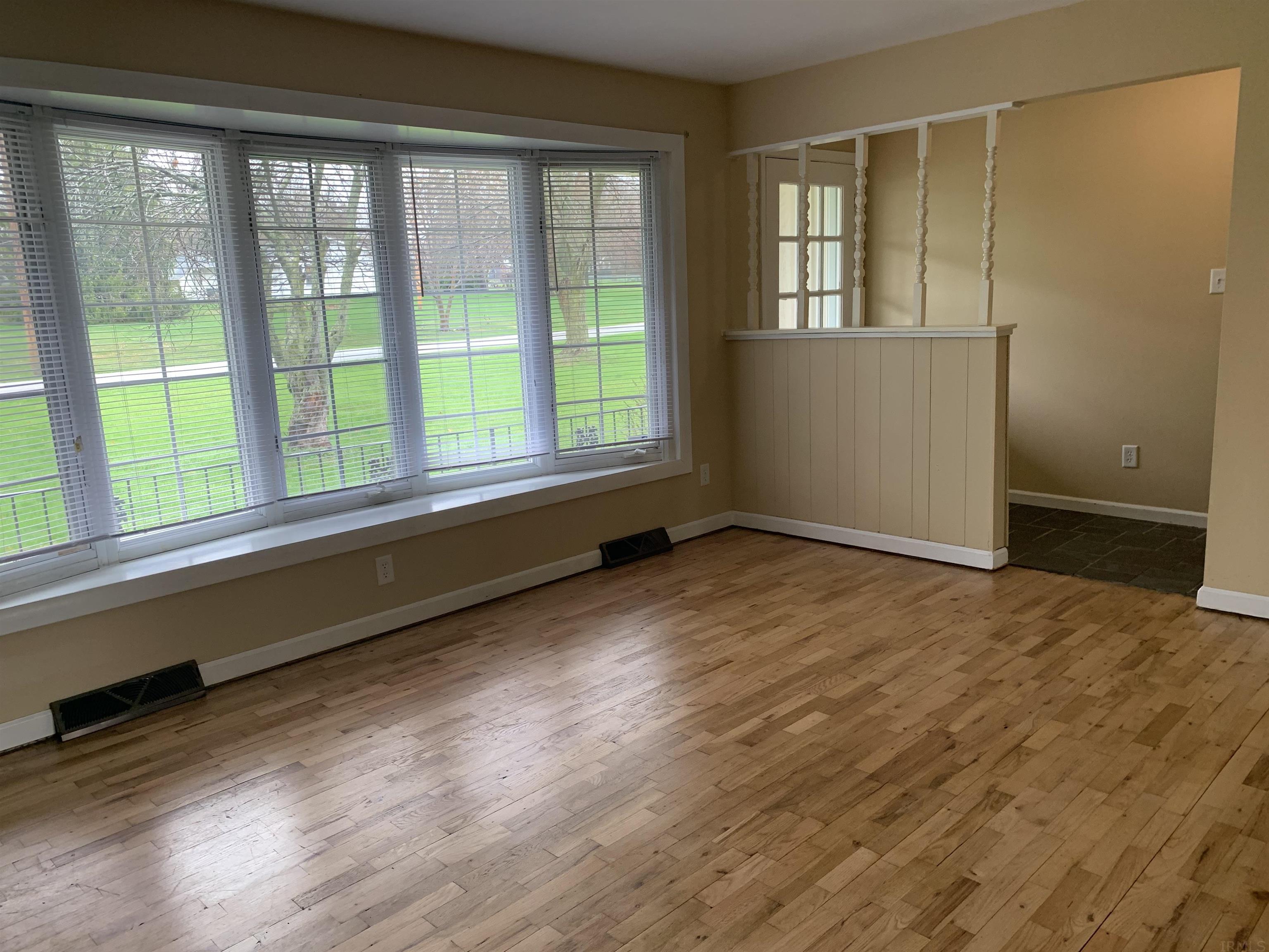 6317 East Hills Road Fort Wayne, IN 46804 - Photo 4 of 14 Gallery Image 4