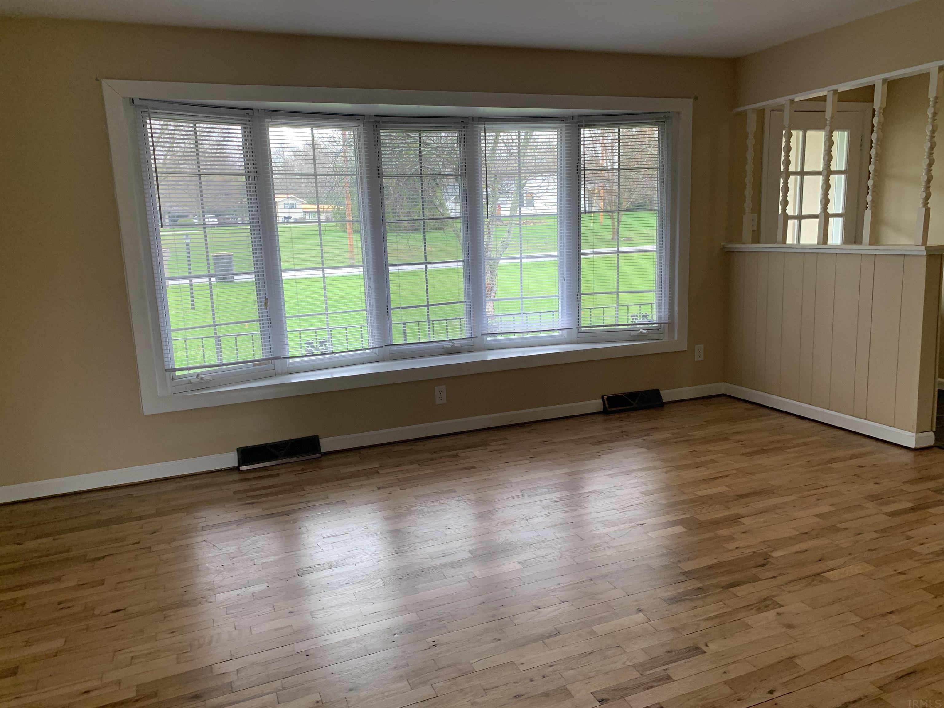 6317 East Hills Road Fort Wayne, IN 46804 - Photo 5 of 14 Gallery Image 5