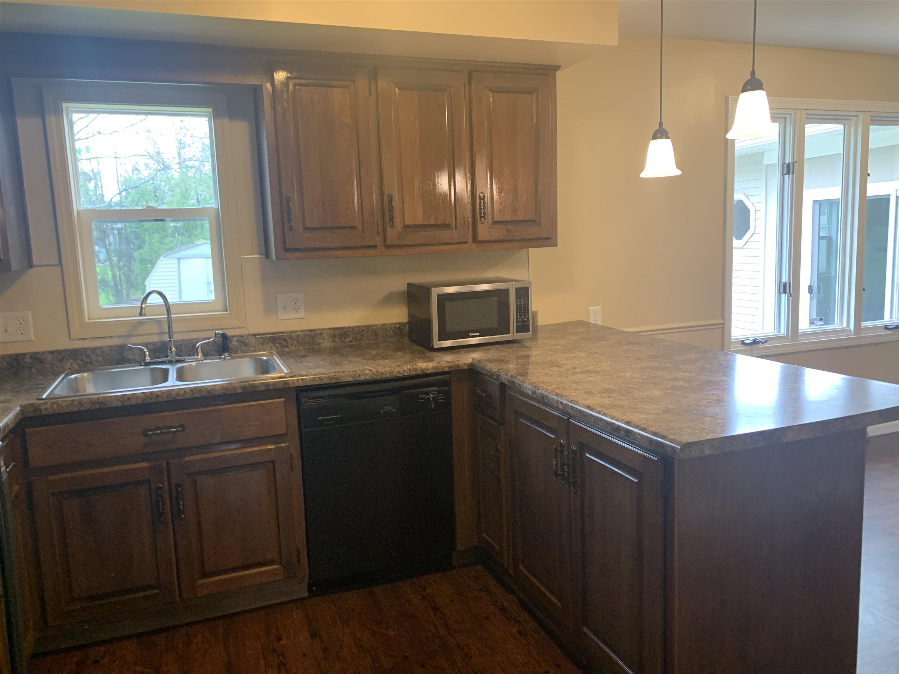 6317 East Hills Road Fort Wayne, IN 46804 - Photo 7 of 14 Gallery Image 7
