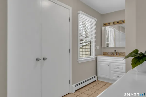 $825,000 | 40 Hull Road, Madison, CT 06443