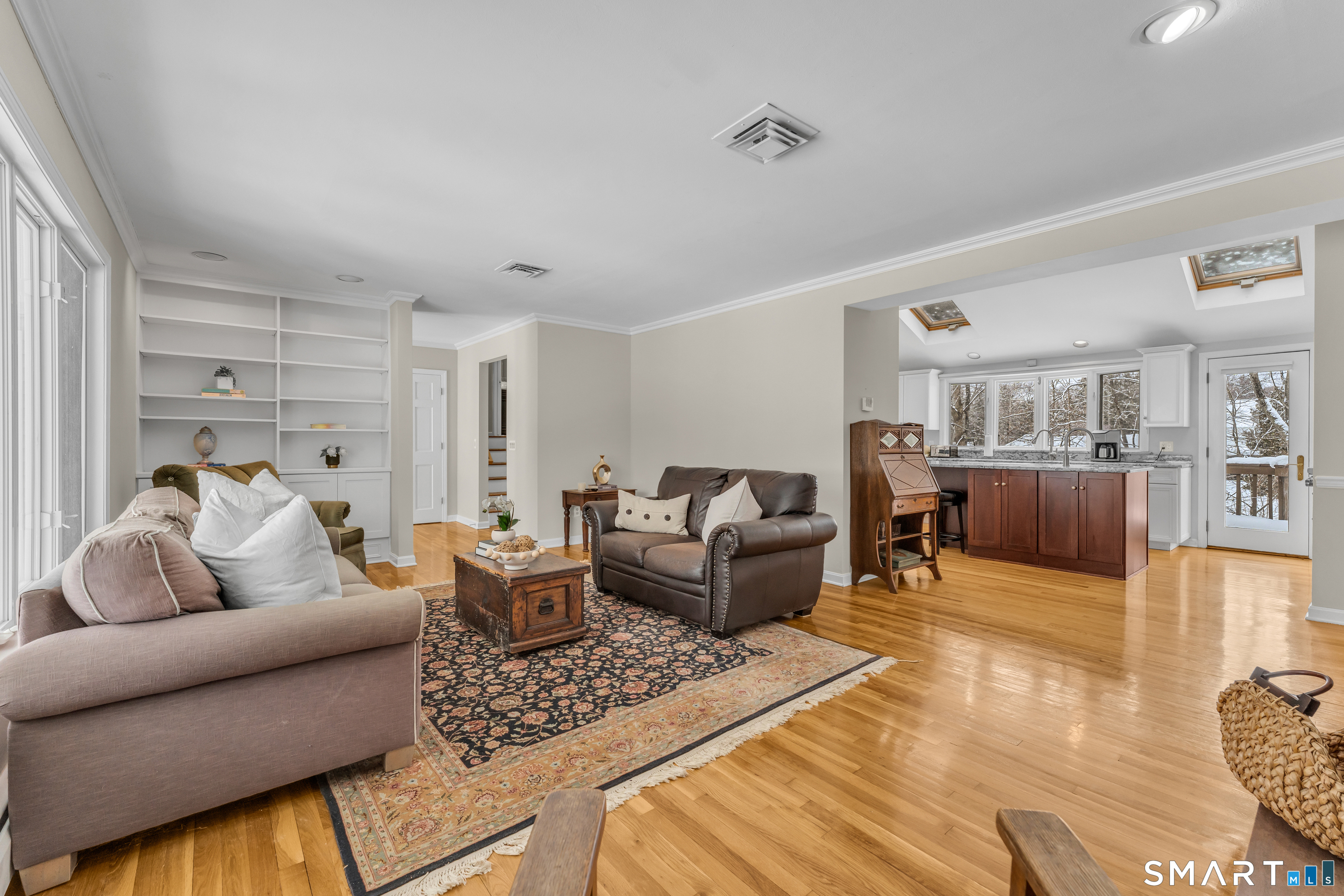 40 Hull Road Madison, CT 06443 - Photo 40 of 40 The open floor plan is great for entertaining.