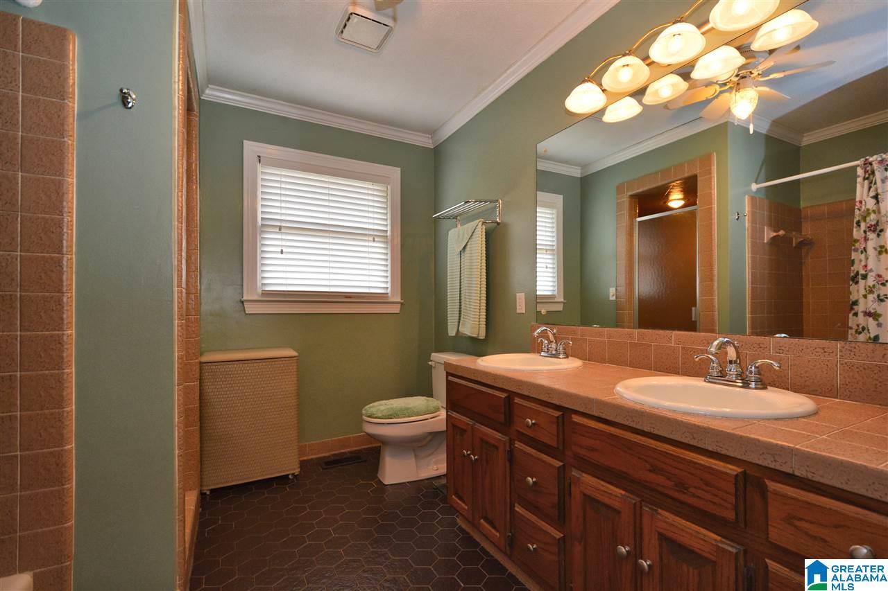 2428 Brook Run Birmingham, AL 35244 - Photo 26 of 50