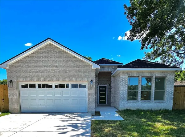 $2,600 | 10127 Grover Lane, Houston, TX 77041