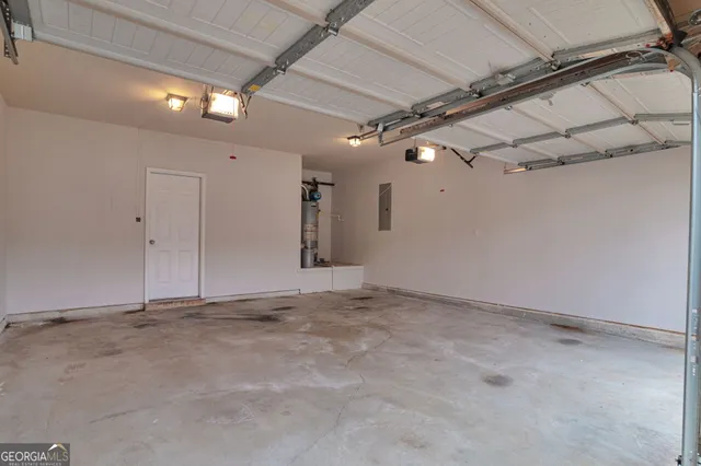 $2,400 | 505 Sea Dunes Court, Loganville, GA 30052