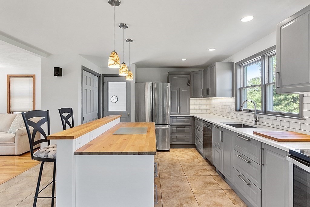202 Still River Road Bolton, MA 01740 - Photo 8 of 42 Gallery Image 8