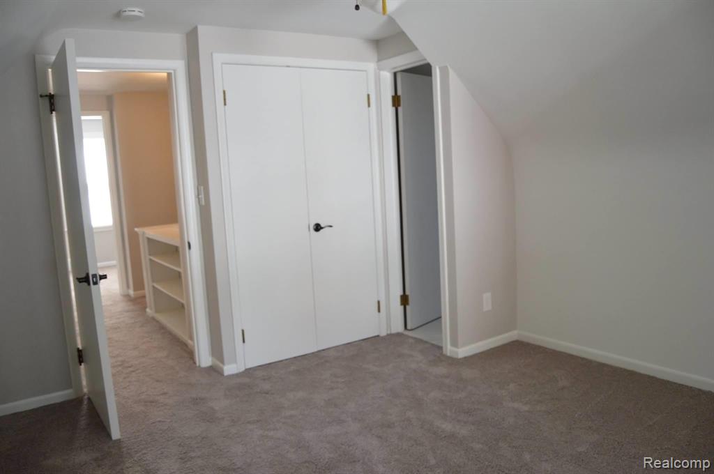 2111 Rochester Road Royal Oak, MI 48073 - Photo 15 of 19