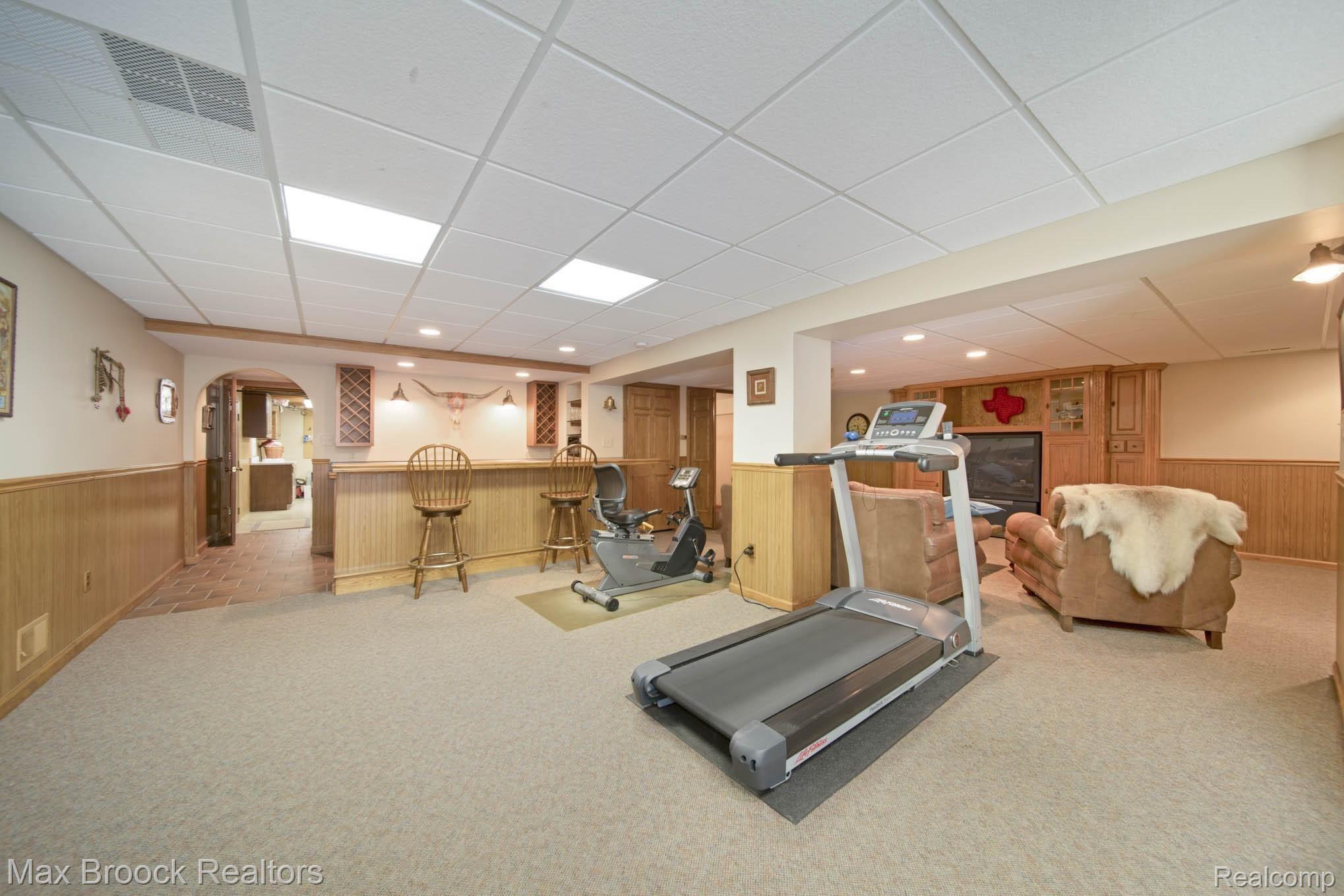 582 Overbrook Road Bloomfield Hills, MI 48302 - Photo 39 of 56 582 Overbrook_56.jpg