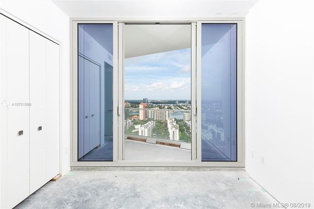 $3,400,000 | 16901 Collins Avenue, Unit 2801, Sunny Isles Beach, FL 33160