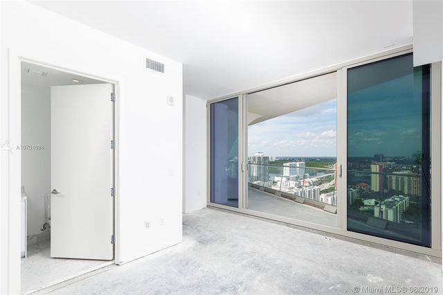 $3,400,000 | 16901 Collins Avenue, Unit 2801, Sunny Isles Beach, FL 33160