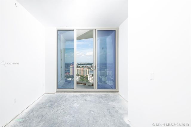 $3,400,000 | 16901 Collins Avenue, Unit 2801, Sunny Isles Beach, FL 33160