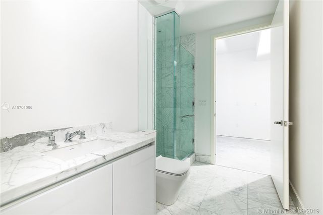 $3,400,000 | 16901 Collins Avenue, Unit 2801, Sunny Isles Beach, FL 33160