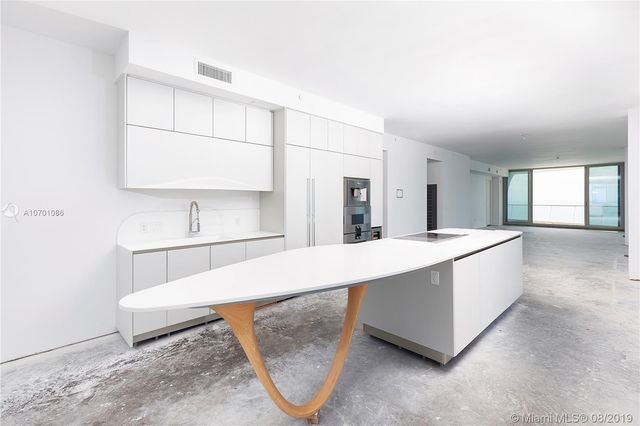 $3,400,000 | 16901 Collins Avenue, Unit 2801, Sunny Isles Beach, FL 33160