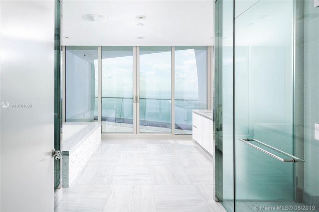 $3,400,000 | 16901 Collins Avenue, Unit 2801, Sunny Isles Beach, FL 33160