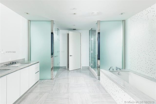$3,400,000 | 16901 Collins Avenue, Unit 2801, Sunny Isles Beach, FL 33160