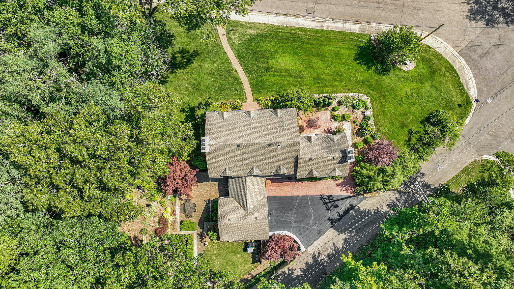 1425 Low Road Kalamazoo, MI 49008 - Photo 46 of 82 052_dji_0735
