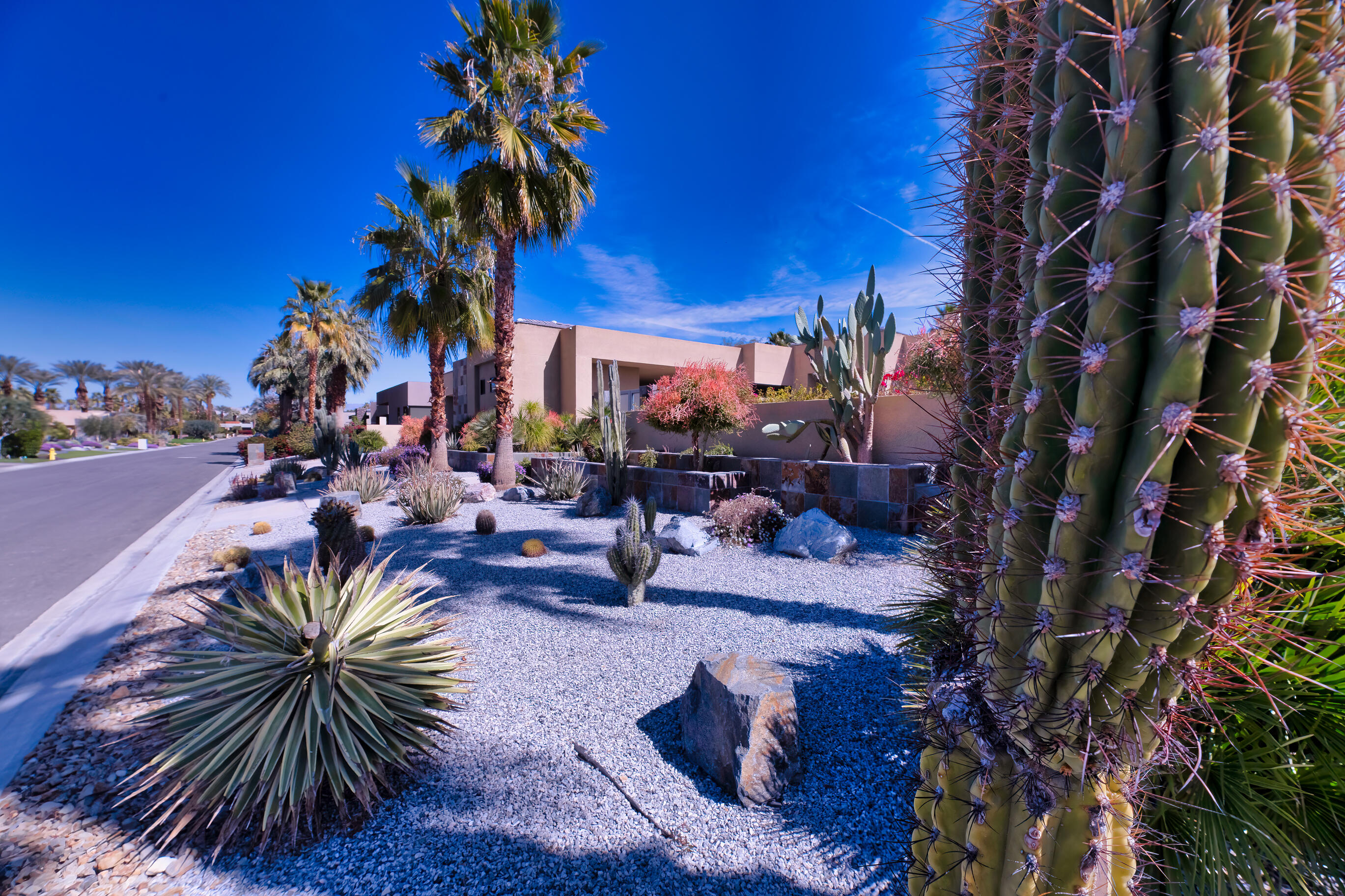 29 Sun Ridge Circle Rancho Mirage, CA 92270 - Photo 55 of 57 a view of a house with a patio