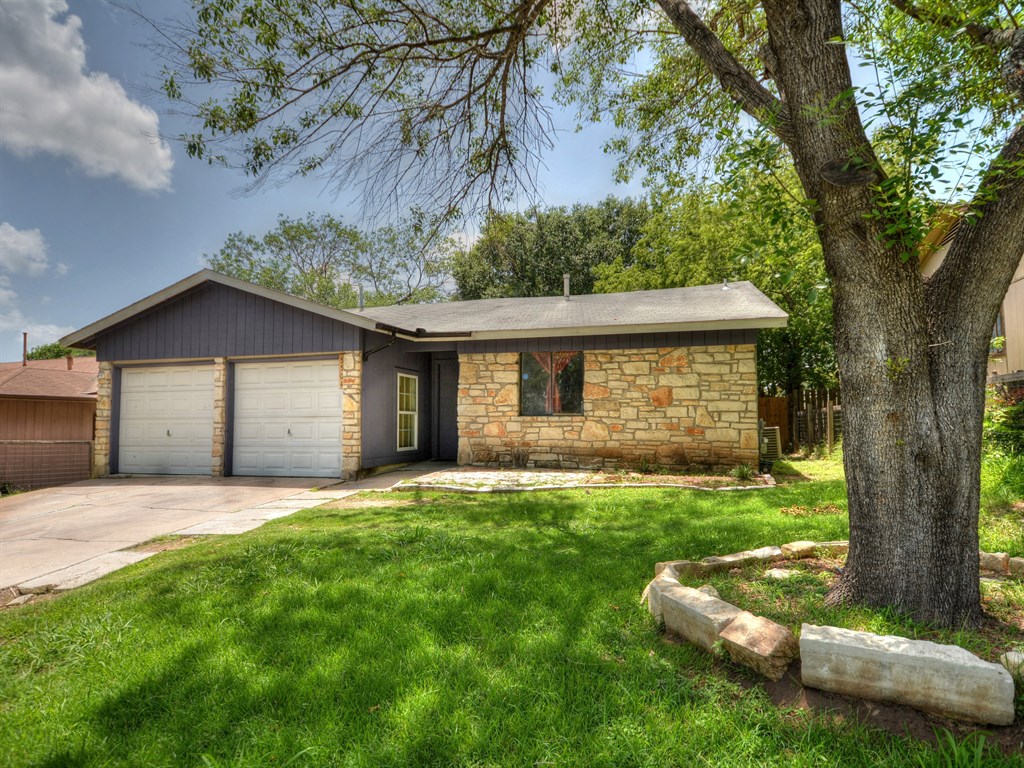5504 South Pleasant Valley Road Austin, TX 78744 - Photo 1 of 1 Gallery Image 1
