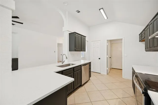 $360,000 | 1016 Grand Central Parkway, Saginaw, TX 76131