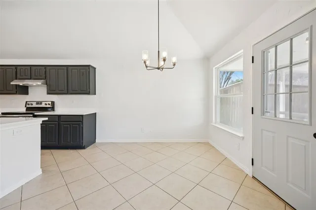 $360,000 | 1016 Grand Central Parkway, Saginaw, TX 76131