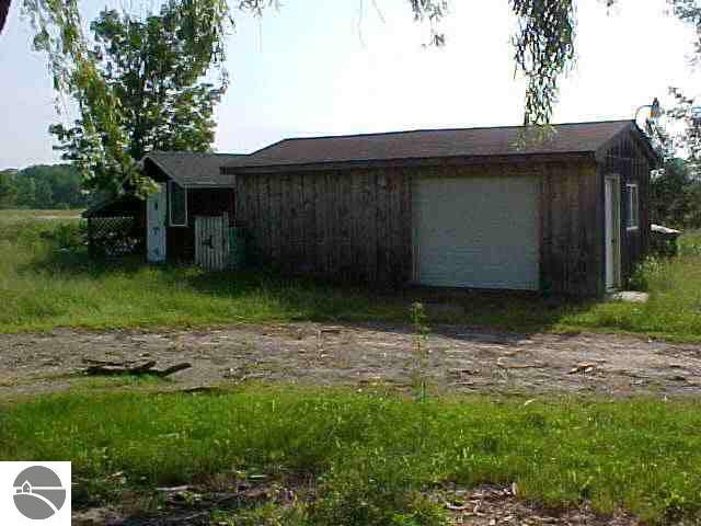 7636 Curtis Road Hale, MI 48739 - Photo 7 of 13 1751173-6.JPG