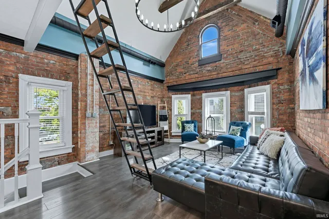 $449,900 | 1126 Fairfield Avenue, Fort Wayne, IN 46802