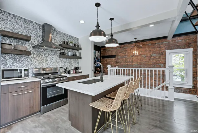 $449,900 | 1126 Fairfield Avenue, Fort Wayne, IN 46802