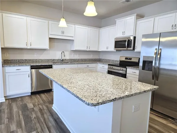 $2,200 | 265 Dupont Drive, Cartersville, GA 30121