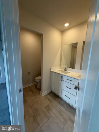 $3,200 | 33 East Front Street, Bridgeport, PA 19405