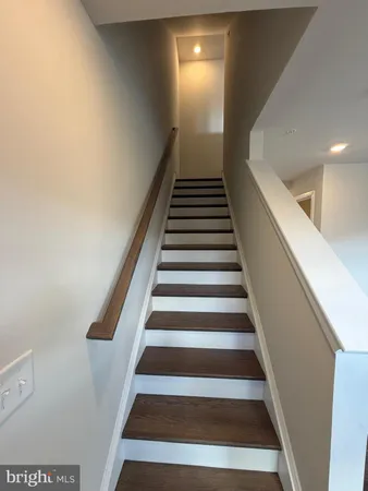 $3,200 | 33 East Front Street, Bridgeport, PA 19405