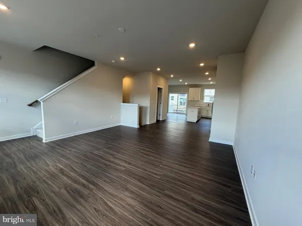 $3,200 | 33 East Front Street, Bridgeport, PA 19405